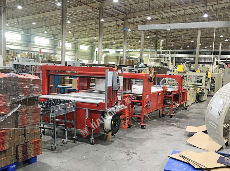 Corrugated box industry connection automatic packing machine
